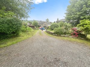 Front Garden:- click for photo gallery
